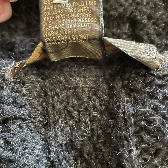 Inis Crafts 100% merino wool size small dark grey full zip cable sweater - Picture 8 of 10